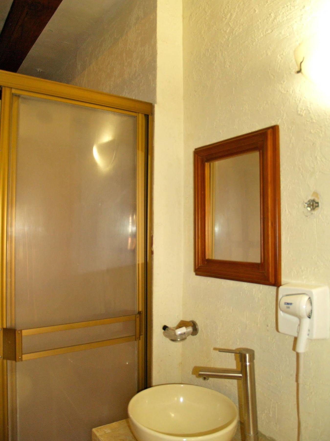 Hotel Refugio Agustino Morelia Buitenkant foto